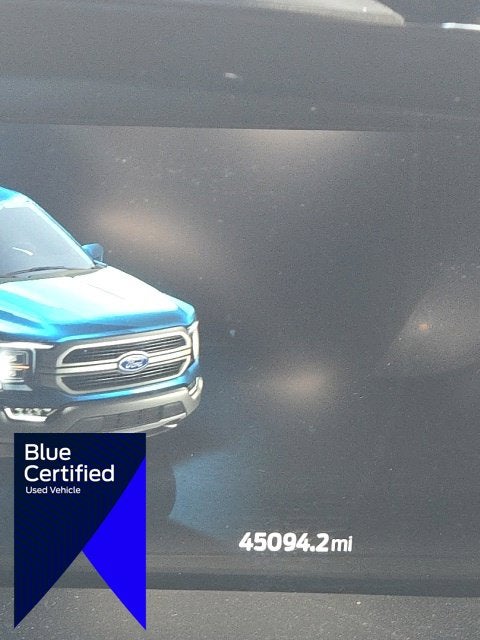 2022 Ford F-150 LARIAT Crew Cab Pickup Slide 13