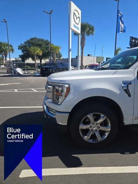 2022 Ford F-150 LARIAT Crew Cab Pickup Slide