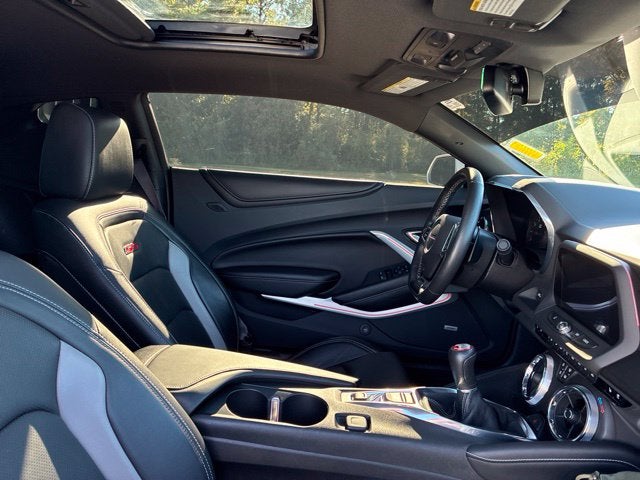 2017 Chevrolet Camaro SS 2SS 2dr Car Slide 23