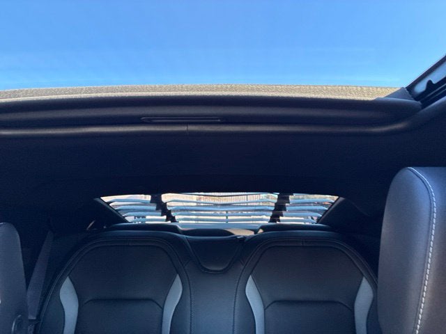 2017 Chevrolet Camaro SS 2SS 2dr Car Slide 33