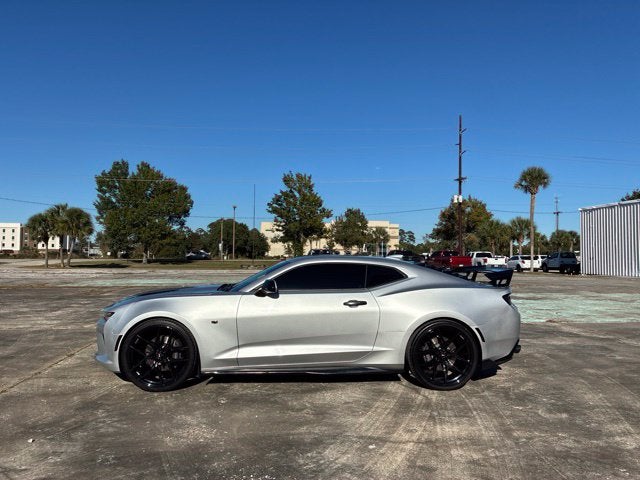 2017 Chevrolet Camaro SS 2SS 2dr Car Slide 4