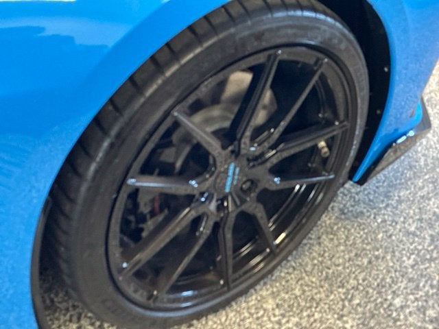 2022 Chevrolet Corvette STINGRAY 3LT Convertible Slide 15