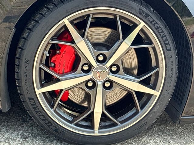 2023 Chevrolet Corvette STINGRAY 3LT Convertible Slide 17
