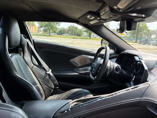 2023 Chevrolet Corvette STINGRAY 3LT Convertible Slide 23
