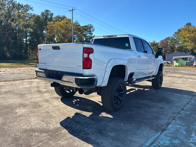 2020 Chevrolet Silverado 2500HD LTZ Crew Cab Pickup Slide 2