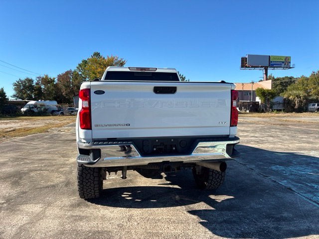 2020 Chevrolet Silverado 2500HD LTZ Crew Cab Pickup Slide 3
