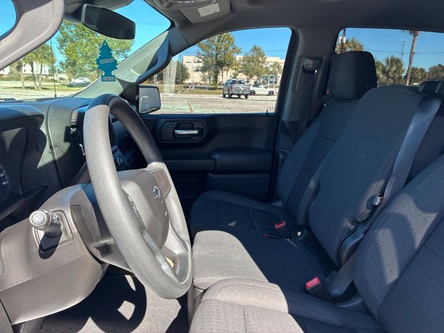 2023 Chevrolet Silverado 1500 CUSTOM Crew Cab Pickup Slide 20