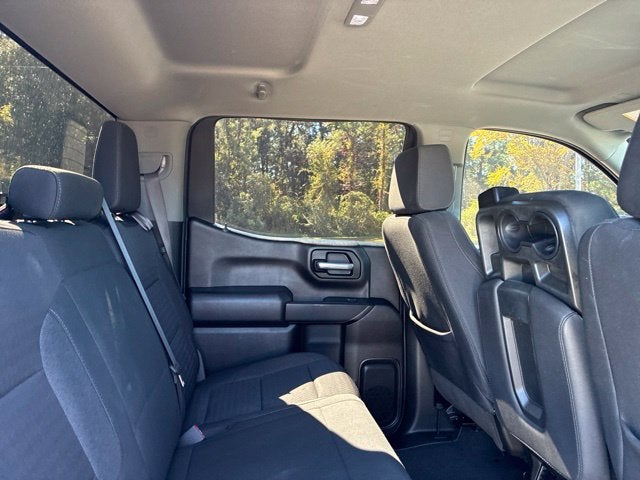 2023 Chevrolet Silverado 1500 CUSTOM Crew Cab Pickup Slide 23