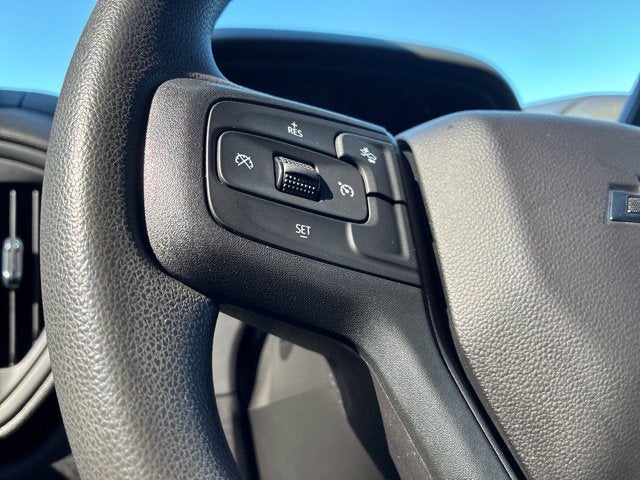 2023 Chevrolet Silverado 1500 CUSTOM Crew Cab Pickup Slide 27