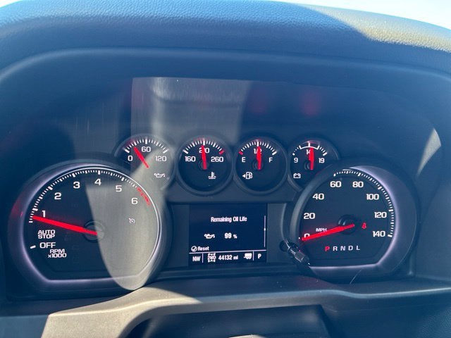 2023 Chevrolet Silverado 1500 CUSTOM Crew Cab Pickup Slide 28