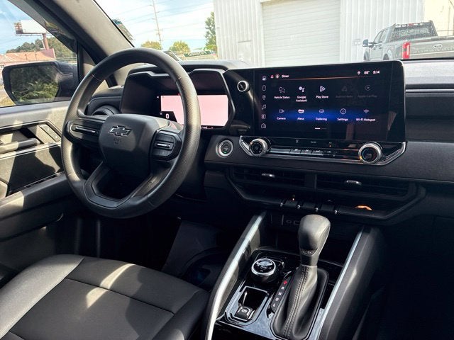 2024 Chevrolet Colorado TRAIL BOSS Crew Cab Pickup Slide 22