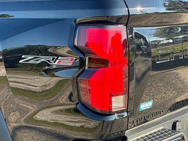 2026 Chevrolet Colorado ZR2 Crew Cab Pickup Slide 11
