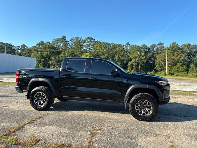 2026 Chevrolet Colorado ZR2 Crew Cab Pickup Slide 1