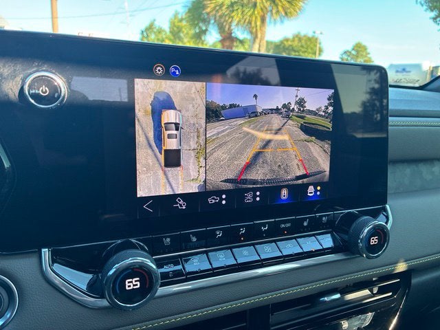 2026 Chevrolet Colorado ZR2 Crew Cab Pickup Slide 30