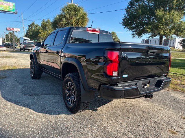 2026 Chevrolet Colorado ZR2 Crew Cab Pickup Slide 4