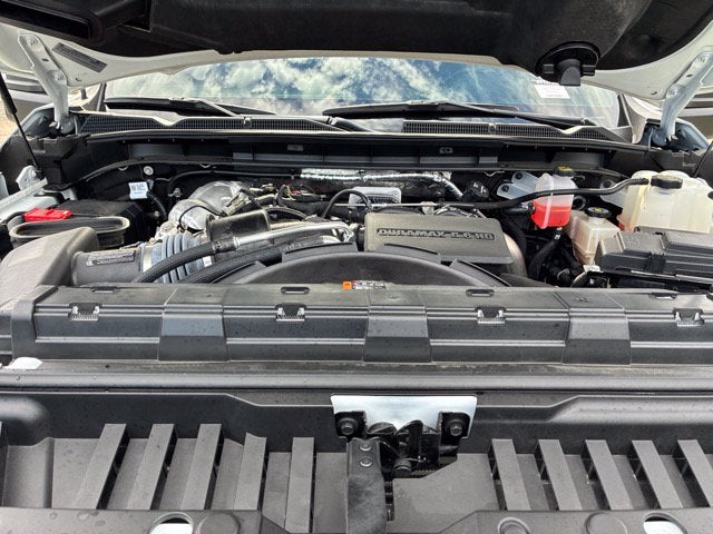 2025 GMC Sierra 2500HD SLT Crew Cab Pickup Slide 18