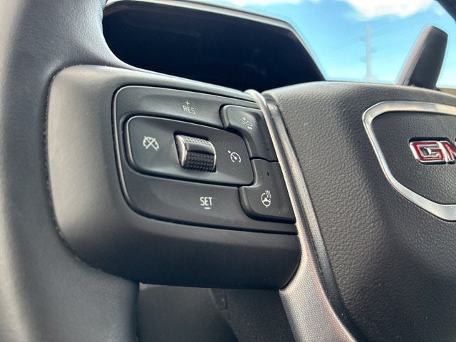 2025 GMC Sierra 2500HD SLT Crew Cab Pickup Slide 26