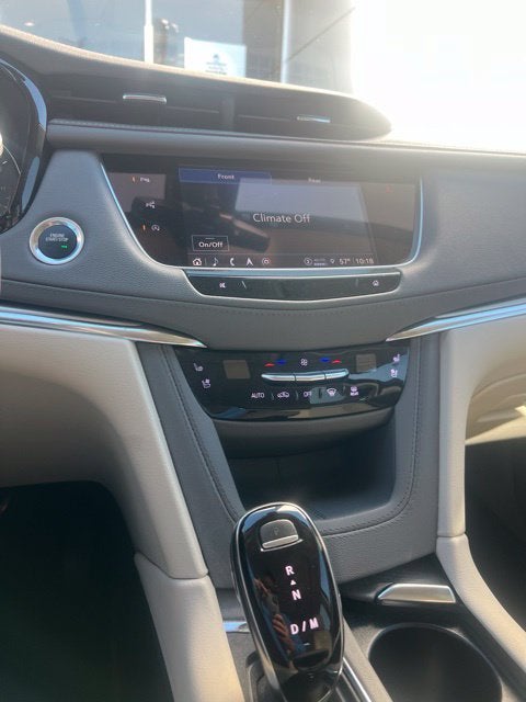 2022 Cadillac XT5 PREMIUM LUXURY SUV Slide 10