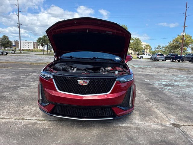 2023 Cadillac XT6 SPORT SUV Slide 18