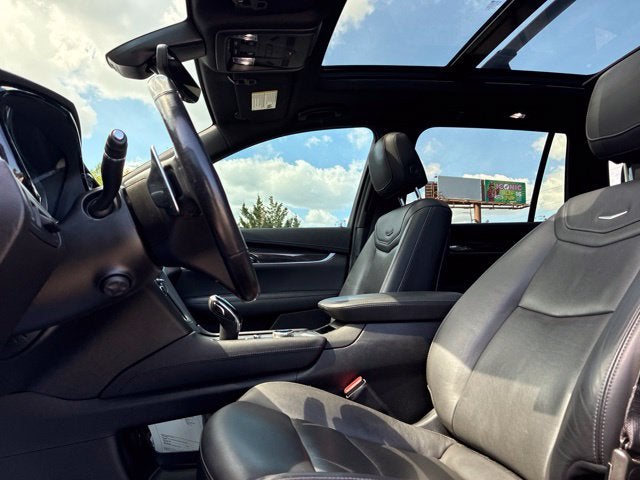 2023 Cadillac XT6 SPORT SUV Slide 19