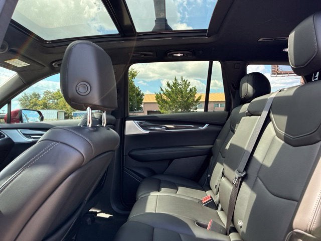 2023 Cadillac XT6 SPORT SUV Slide 20