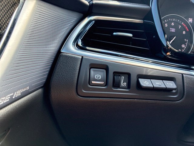 2023 Cadillac XT6 SPORT SUV Slide 25