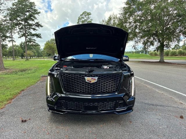 2025 Cadillac Escalade ESV V-SERIES SUV Slide 19