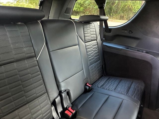 2025 Cadillac Escalade ESV V-SERIES SUV Slide 25