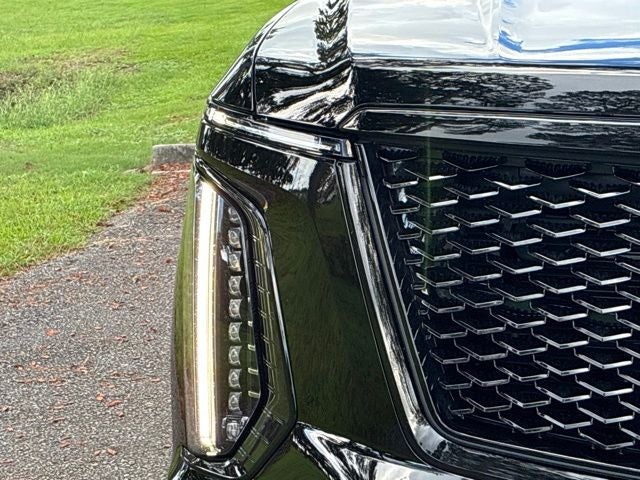 2025 Cadillac Escalade ESV V-SERIES SUV Slide 7