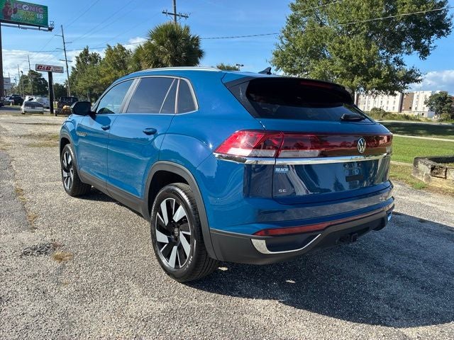 2025 Volkswagen Atlas Cross Sport 2.0T SE W/TECHNOLOGY SUV Slide 3
