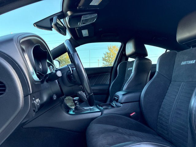 2023 Dodge Charger R/T 4dr Car Slide 19