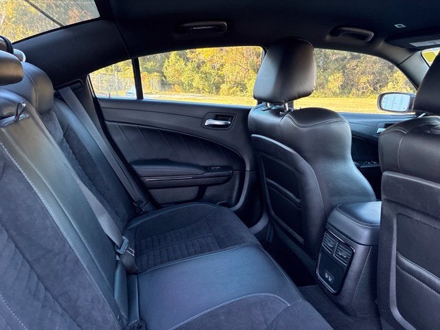 2023 Dodge Charger R/T 4dr Car Slide 22