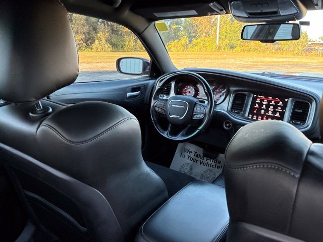 2023 Dodge Charger R/T 4dr Car Slide 23