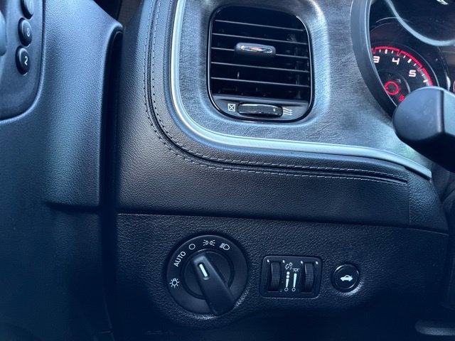 2023 Dodge Charger R/T 4dr Car Slide 24
