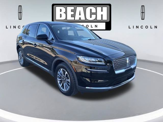 2021 Lincoln Nautilus STANDARD SUV Slide