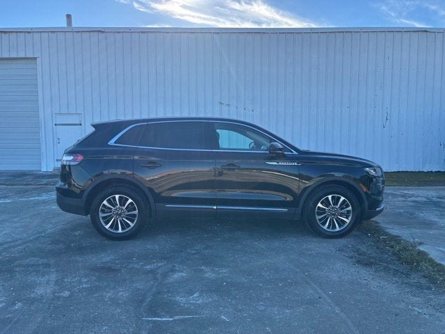 2021 Lincoln Nautilus STANDARD SUV Slide 2