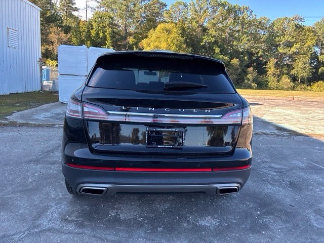 2021 Lincoln Nautilus STANDARD SUV Slide 3