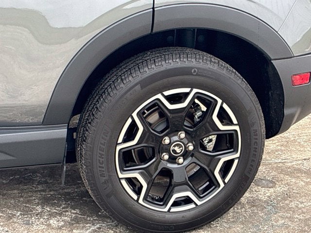 2025 Ford Bronco Sport OUTER BANKS SUV Slide 10