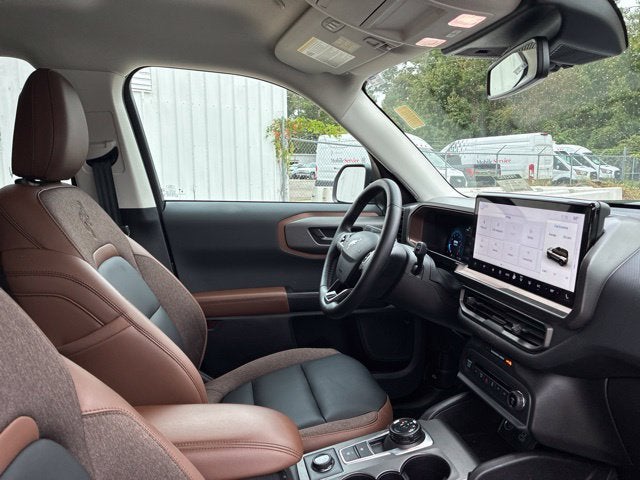 2025 Ford Bronco Sport OUTER BANKS SUV Slide 20