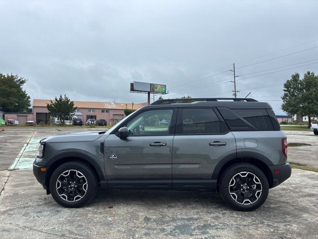 2025 Ford Bronco Sport OUTER BANKS SUV Slide 4