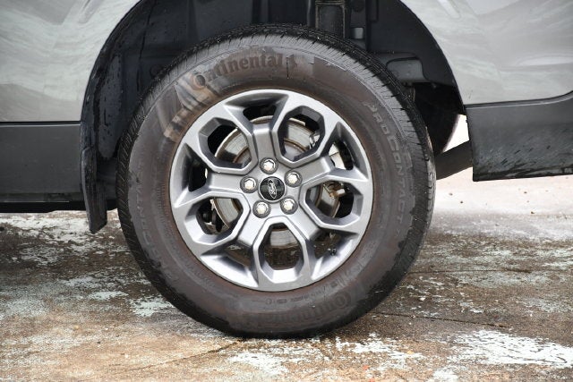 2026 Ford Maverick XLT Crew Cab Pickup Slide 10