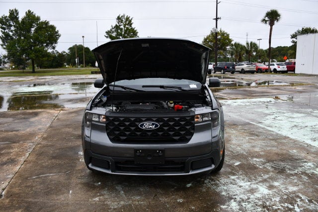 2026 Ford Maverick XLT Crew Cab Pickup Slide 18