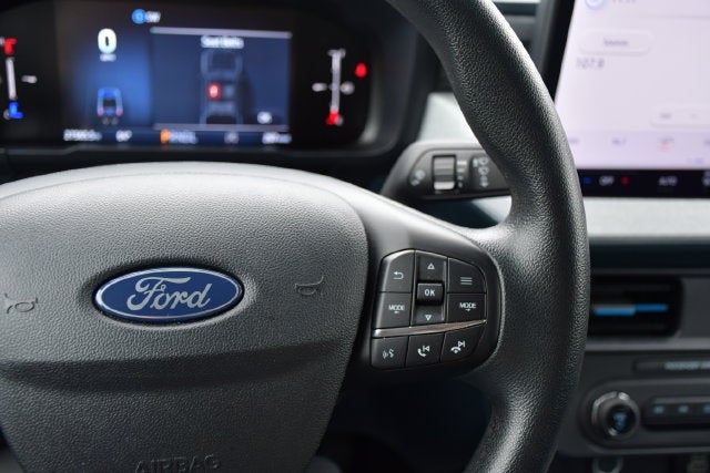 2026 Ford Maverick XLT Crew Cab Pickup Slide 27