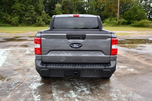 2026 Ford Maverick XLT Crew Cab Pickup Slide 2
