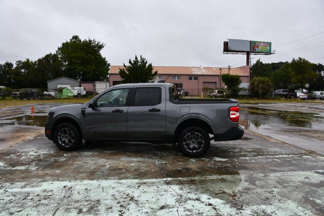 2026 Ford Maverick XLT Crew Cab Pickup Slide 4