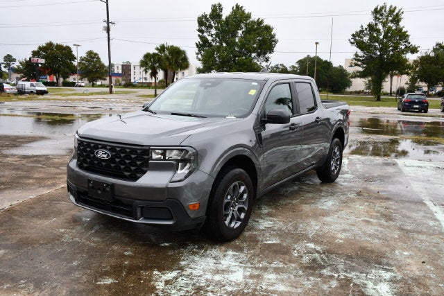 2026 Ford Maverick XLT Crew Cab Pickup Slide 5