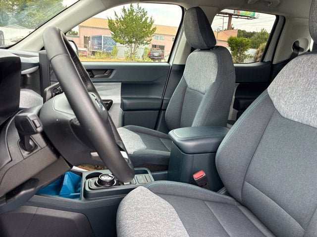 2026 Ford Maverick XLT Crew Cab Pickup Slide 18