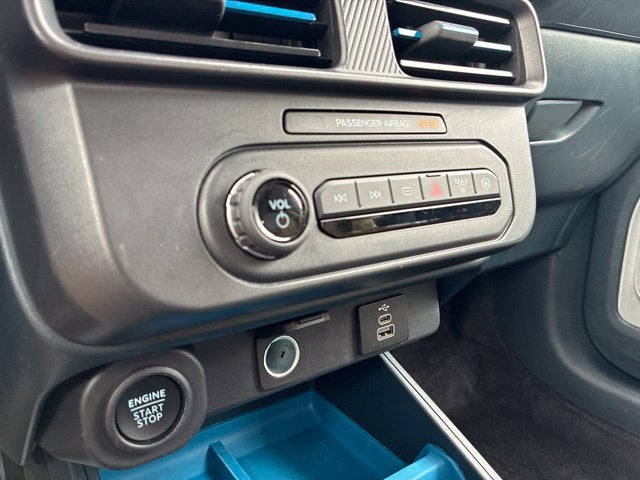 2026 Ford Maverick XLT Crew Cab Pickup Slide 29