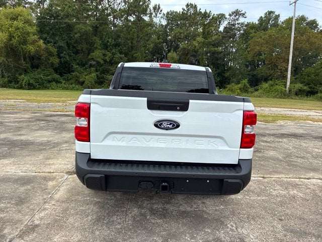 2026 Ford Maverick XLT Crew Cab Pickup Slide 2