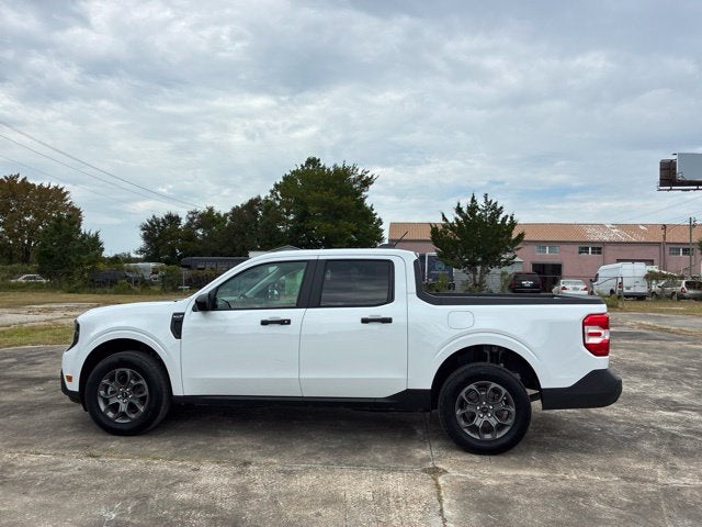 2026 Ford Maverick XLT Crew Cab Pickup Slide 4